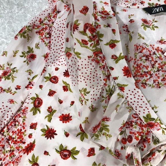 Zara NWT Floral Blouse Sz XS - Picture 3 of 10